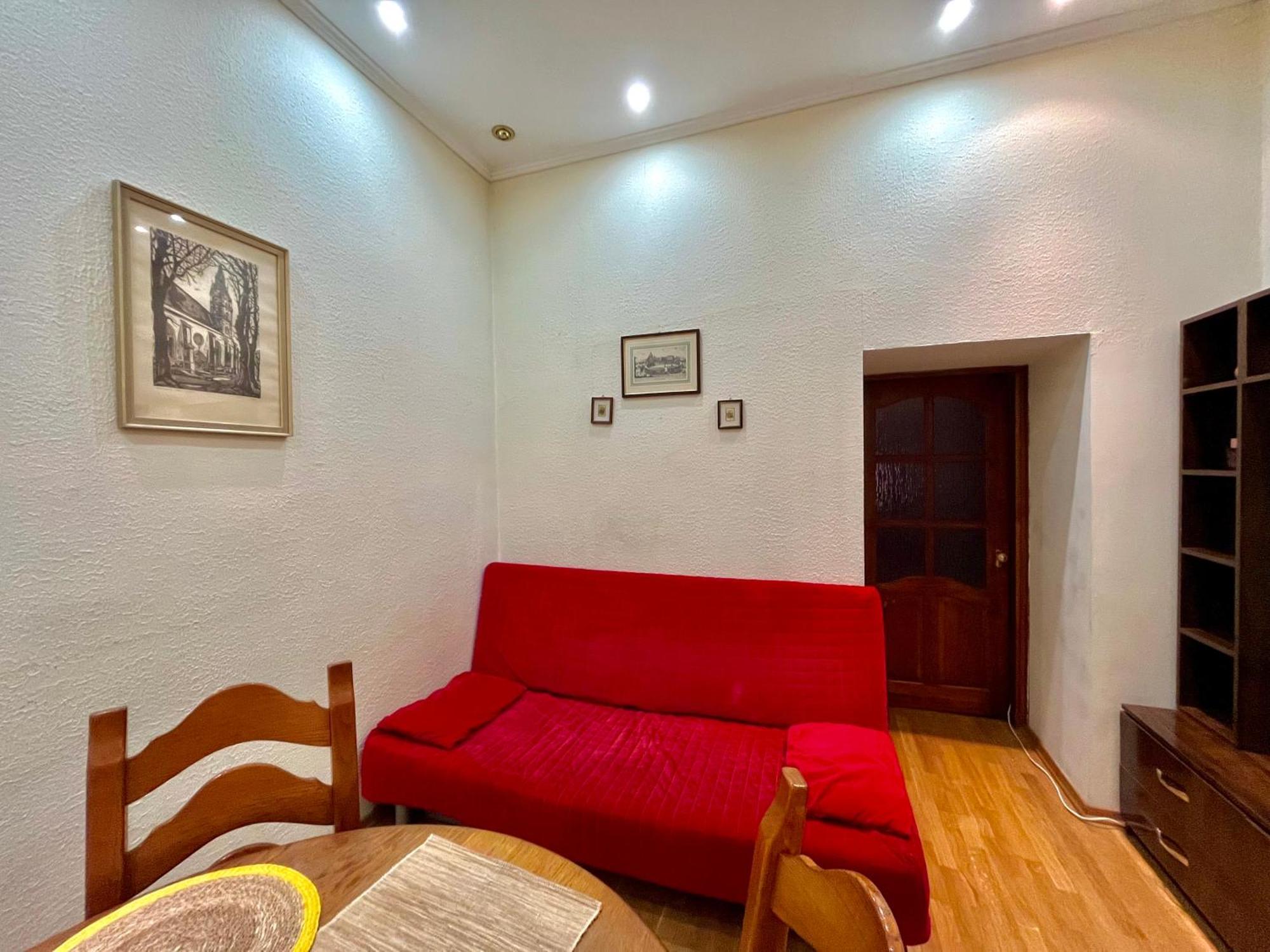 Apartment In The City Centre Λβιβ Εξωτερικό φωτογραφία