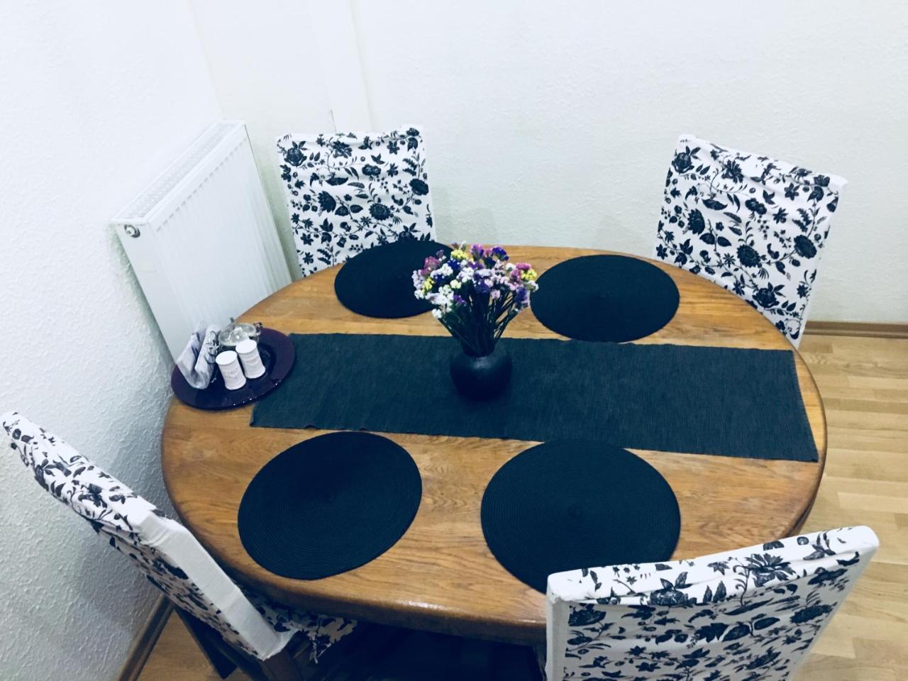 Apartment In The City Centre Λβιβ Εξωτερικό φωτογραφία